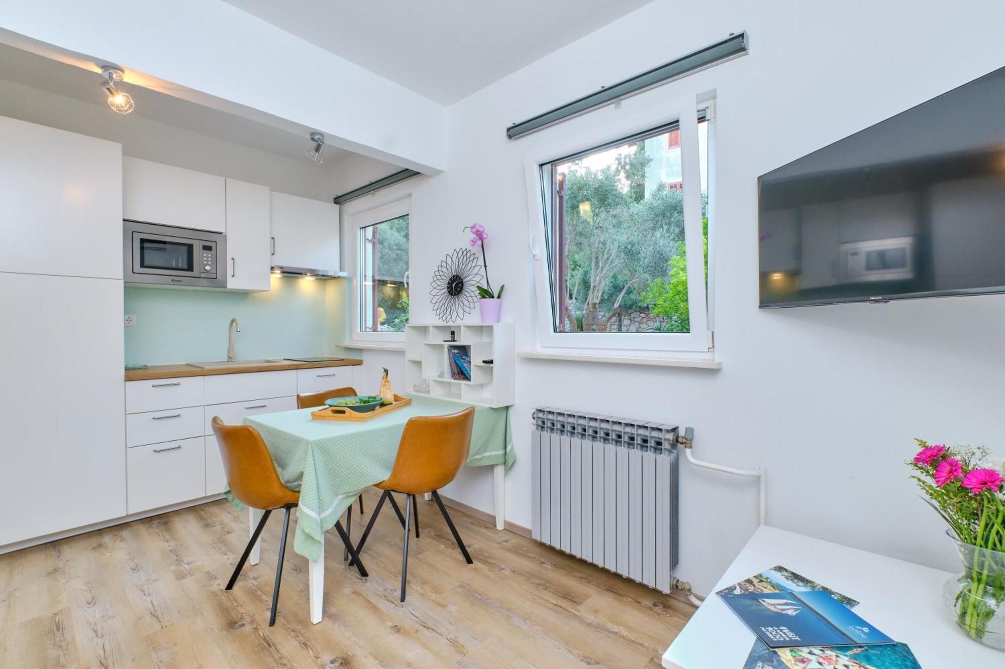 Apartment Pepermint - Iqm Destination Quality Veli Lošinj Exterior foto